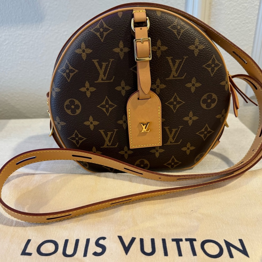 Louis Vuitton Monogram Boite Chapeau Souple MM